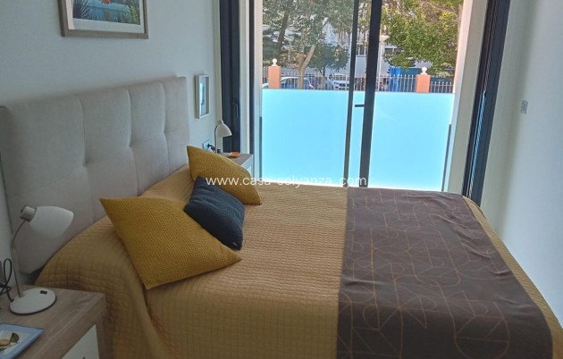 Resale - Apartment / flat - Torrevieja - Estacion Autobuses