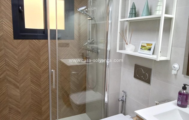 Resale - Apartment / flat - Torrevieja - Estacion Autobuses