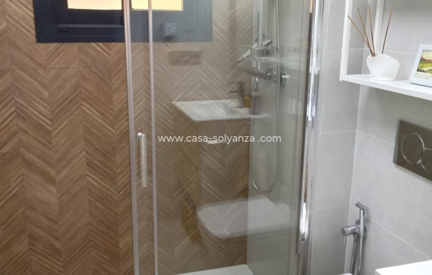 Resale - Apartment / flat - Torrevieja - Estacion Autobuses