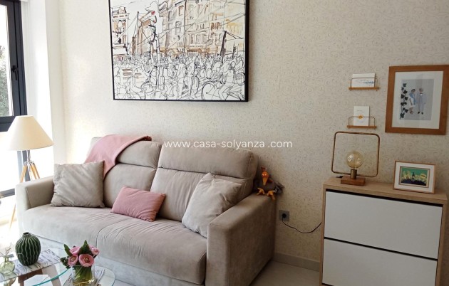 Resale - Apartment / flat - Torrevieja - Estacion Autobuses