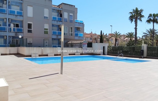 Resale - Apartment / flat - Torrevieja - Estacion Autobuses