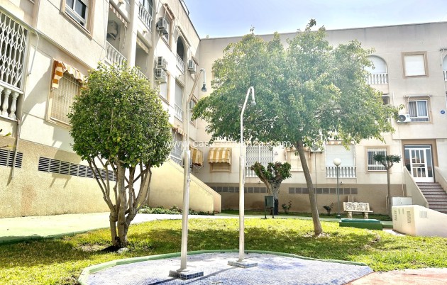 Reventa - Apartamento / piso - Torrevieja - Costa Blanca