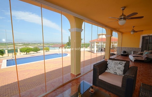 Reventa - Villa - Campos del Río - Inland