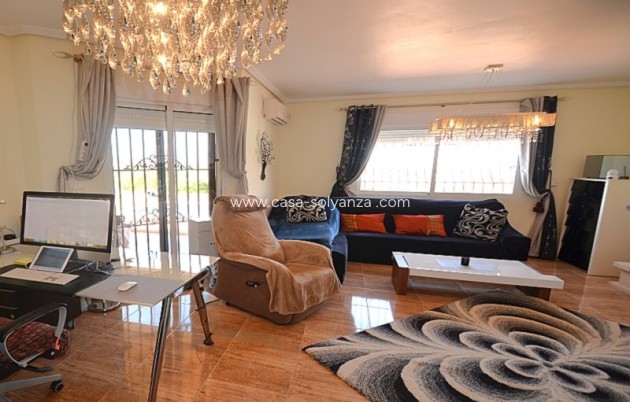 Reventa - Villa - Campos del Río - Inland