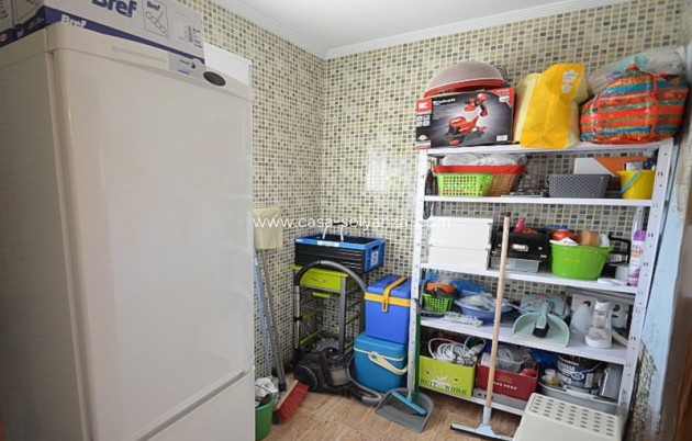 Reventa - Villa - Campos del Río - Inland