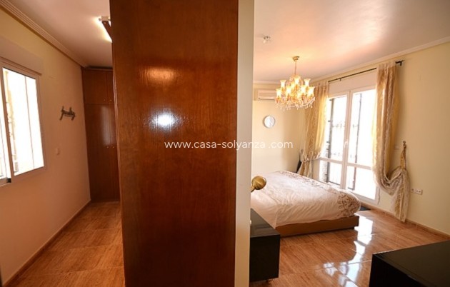 Reventa - Villa - Campos del Río - Inland