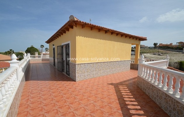 Reventa - Villa - Campos del Río - Inland