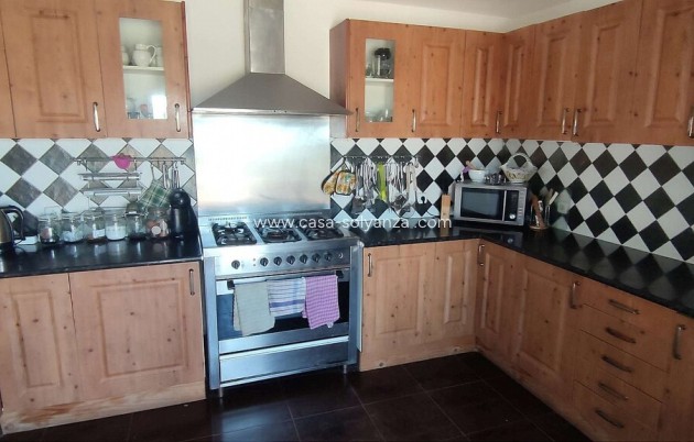 Resale - Country Property/Finca - Yecla - Inland