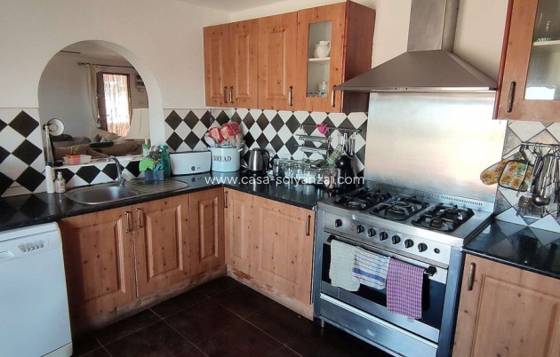 Resale - Country Property/Finca - Yecla - Inland