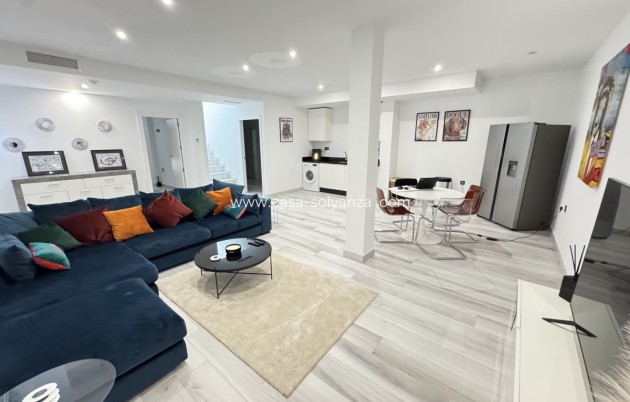 Herverkoop - Villa - Lomas de Cabo Roig