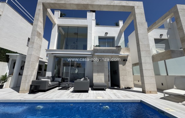 Herverkoop - Villa - Lomas de Cabo Roig