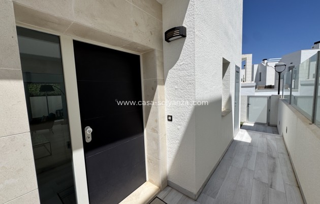 Herverkoop - Villa - Lomas de Cabo Roig
