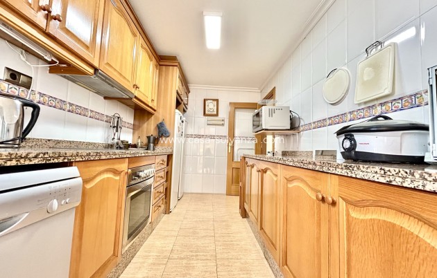 Resale - Apartment / flat - Almoradí - almoradi