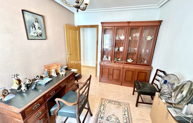 Resale - Apartment / flat - Almoradí - almoradi