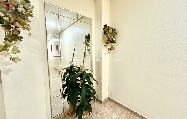 Resale - Apartment / flat - Almoradí - almoradi