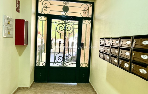 Resale - Apartment / flat - Almoradí - almoradi