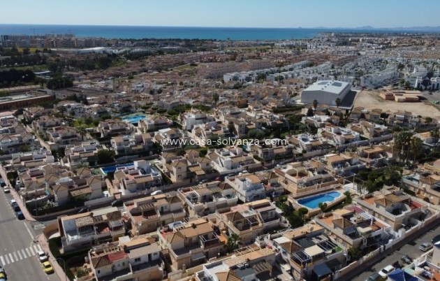 Resale - Apartment / flat - Torrevieja - Costa Blanca