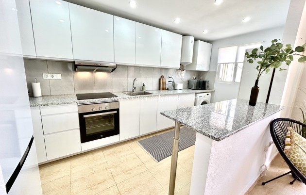 Reventa - Apartamento / piso - Villamartin - Costa Blanca