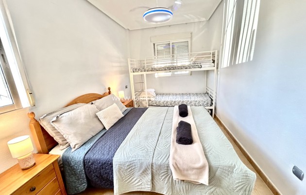 Reventa - Apartamento / piso - Villamartin - Costa Blanca