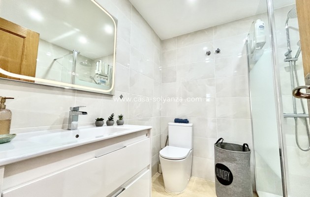 Reventa - Apartamento / piso - Villamartin - Costa Blanca