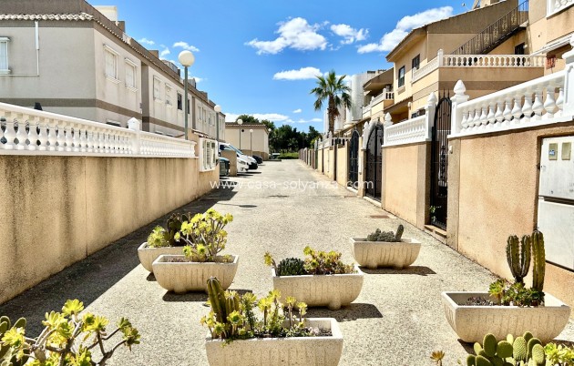 Reventa - Apartamento / piso - Villamartin - Costa Blanca