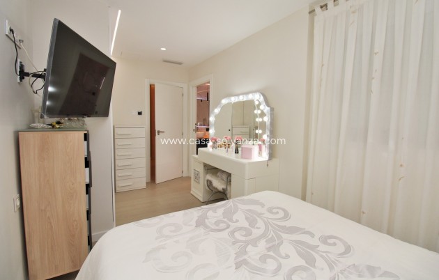 Resale - Apartment / flat - Torrevieja