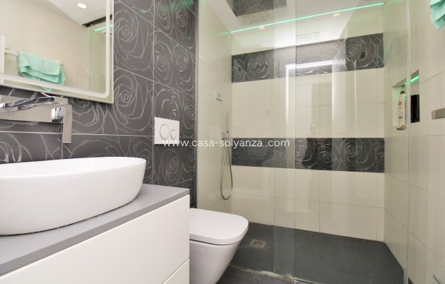 Resale - Apartment / flat - Torrevieja