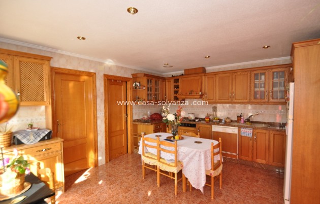 Resale - Townhouse - Pinoso - Inland