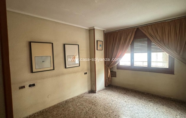 Reventa - Apartamento / piso - Orihuela - Zona Centro