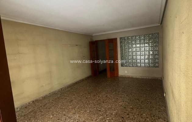 Reventa - Apartamento / piso - Orihuela - Zona Centro