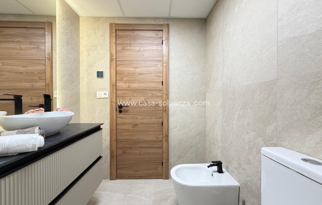 Reventa - Apartamento / piso - Torrevieja - Playa del Cura