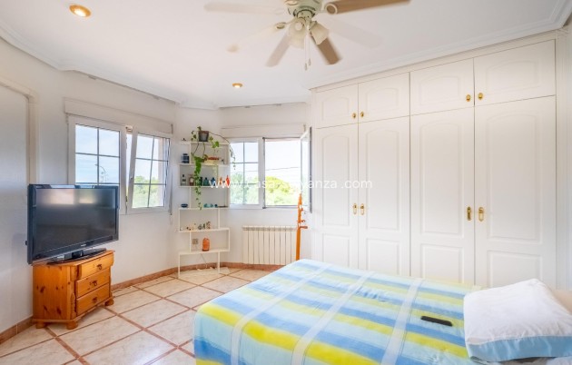 Reventa - Villa - Torrevieja - El chaparral