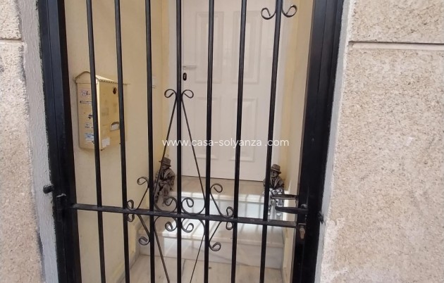 Reventa - Apartamento / piso - Torrevieja - Center