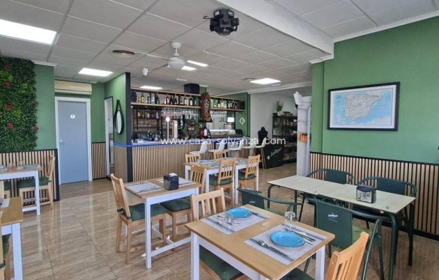 Reventa - Commercial Property - Torrevieja - Puerto