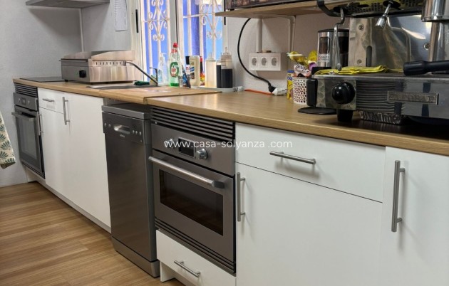 Reventa - Commercial Property - Torrevieja - Puerto