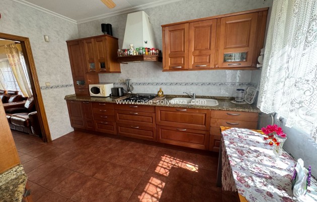 Resale - Villa - Orihuela Costa