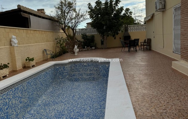 Resale - Villa - Orihuela Costa