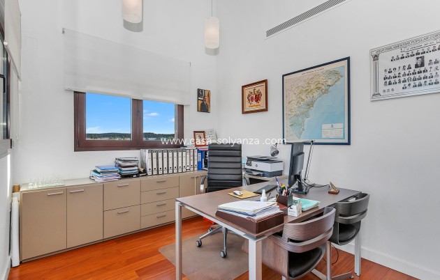 Resale - Villa - Algorfa - La Finca Golf Resort