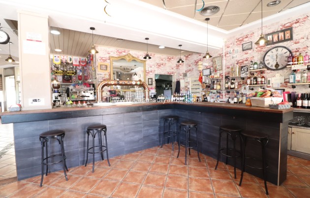 Reventa - Comercial - Formentera del Segura - Formentera - Village