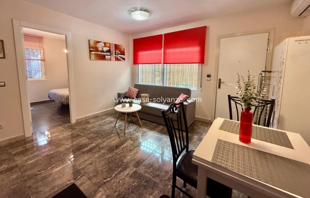 Resale - Townhouse - Torrevieja - Carrefour