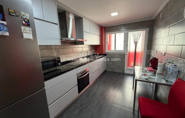 Resale - Apartment / flat - Beniel - Centro