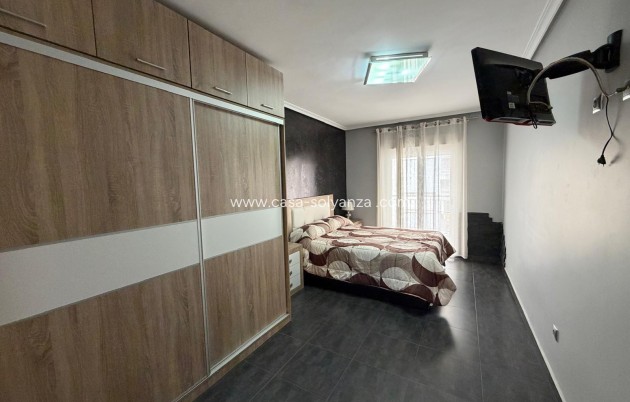 Resale - Apartment / flat - Beniel - Centro