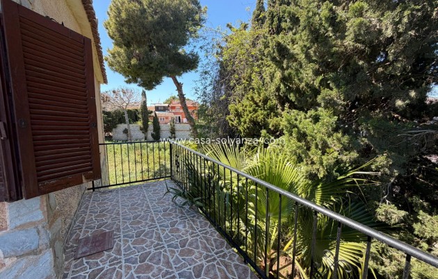 Herverkoop - Villa - Torrevieja - Los Balcones