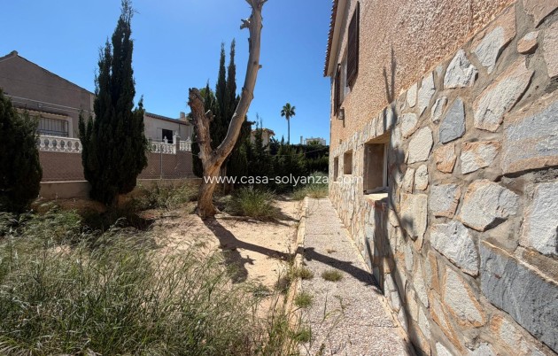 Herverkoop - Villa - Torrevieja - Los Balcones