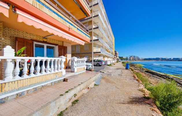 Resale - Bungalow - Torrevieja - Playa De Los Naufragos