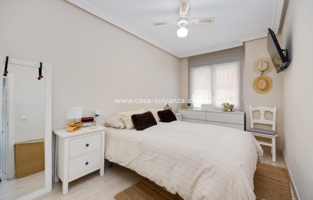 Resale - Bungalow - Torrevieja - Playa De Los Naufragos