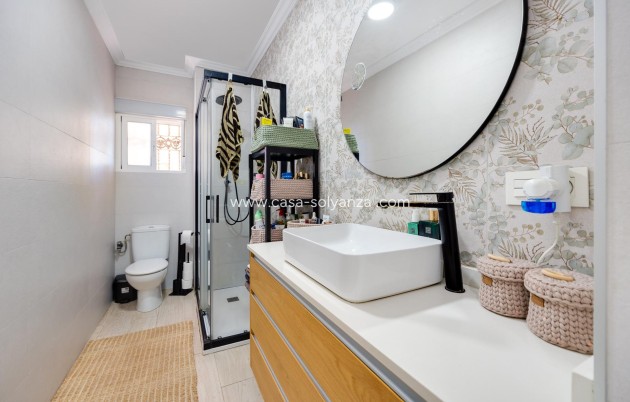 Resale - Bungalow - Torrevieja - Playa De Los Naufragos