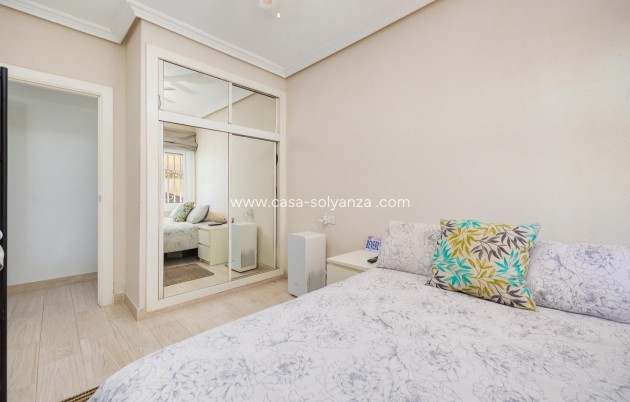 Resale - Bungalow - Torrevieja - Playa De Los Naufragos