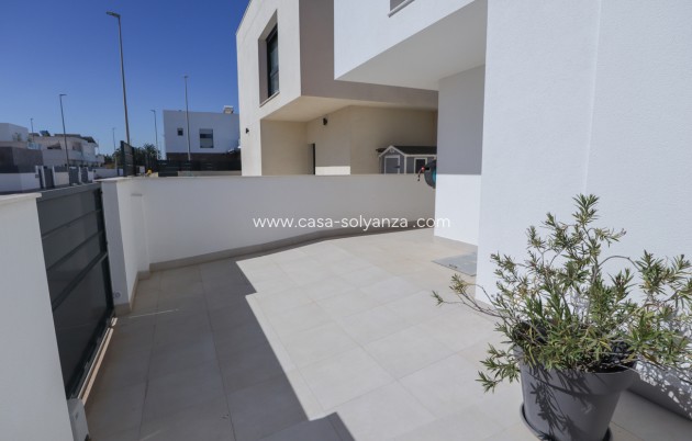 Resale - Villa - Daya Vieja - Daya vieja