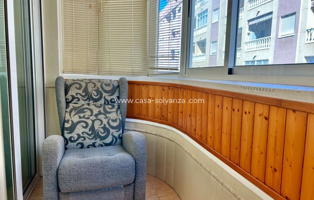 Reventa - Apartamento / piso - Torrevieja - Center